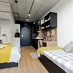 Ξενοδοχείο με διαμερίσματα Shed Living