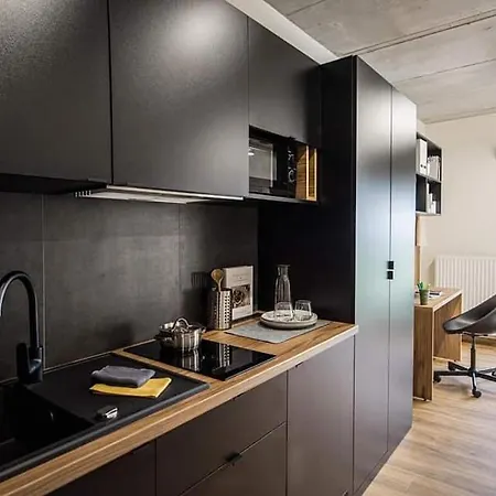 Shed Living 아파트호텔